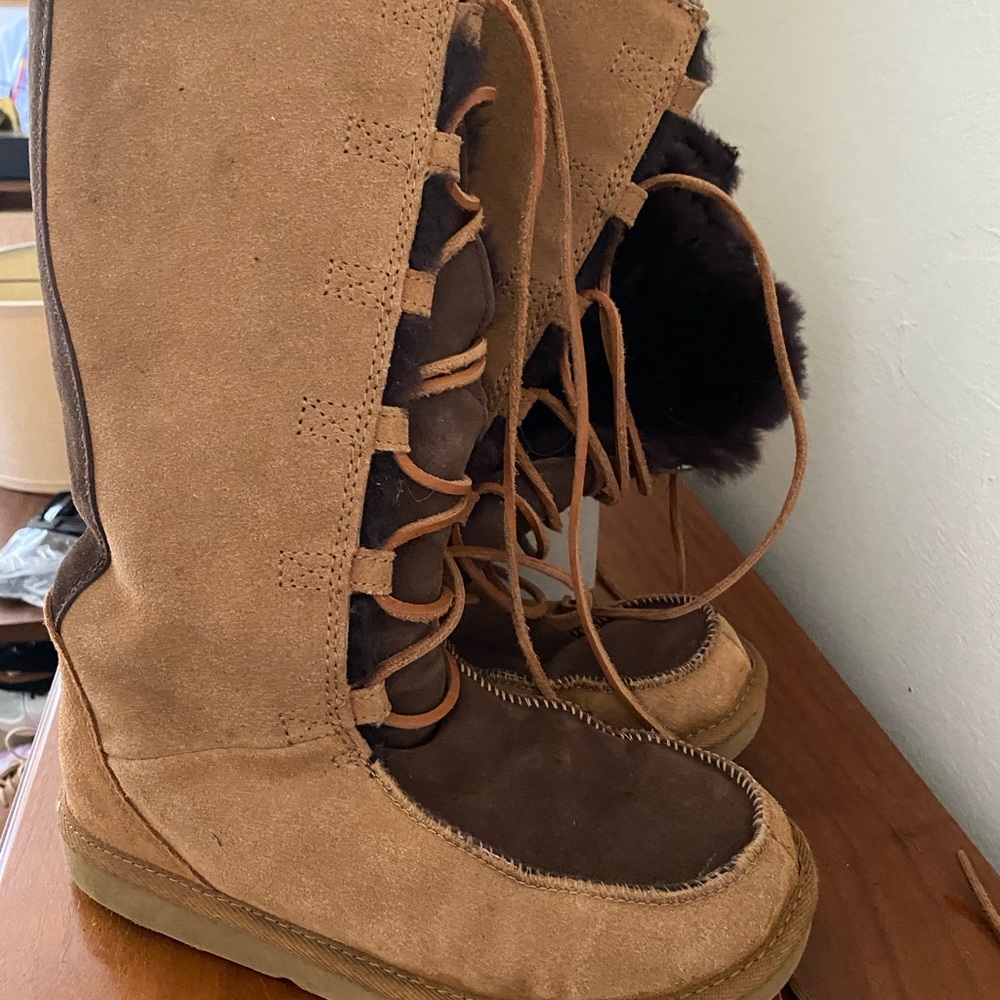 UGG boots size 6 never worn - Picture 3 of 4